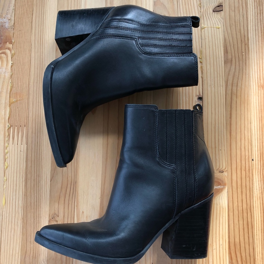 Marc Fisher Black Leather Heeled Boots Size 6